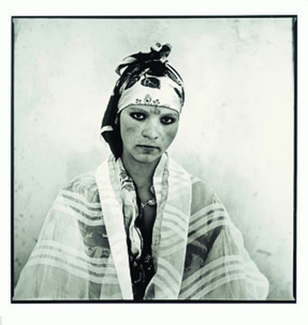 2010-11-17-Garanger_FemmeAlgerienne_web